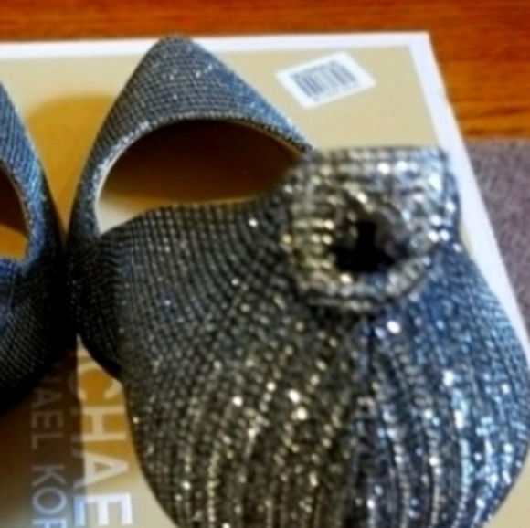 Michael Kors Sparkle Silver Gray Heels - Best In Shoes Host Pick! - Picture 9 of 16